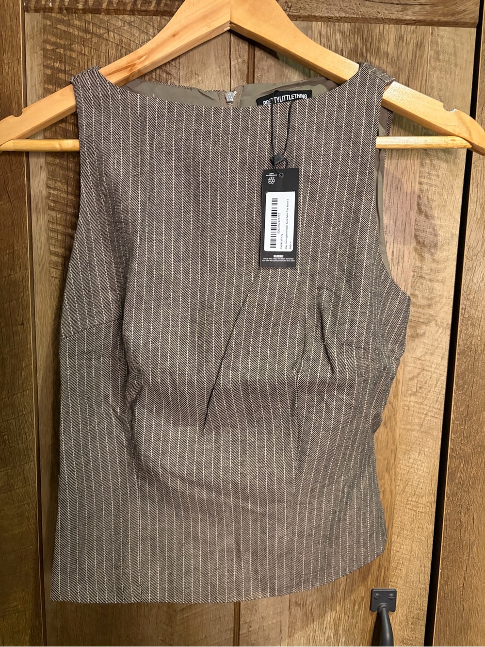 NWT PrettyLittleThing Grey Herringbone Racer Neck Tailored Top US 0